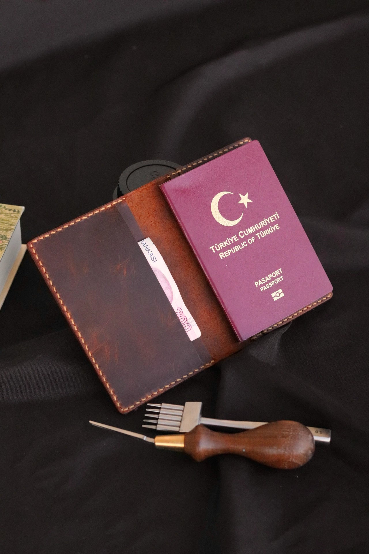 Eterna - Deri Pasaport Kılıfı