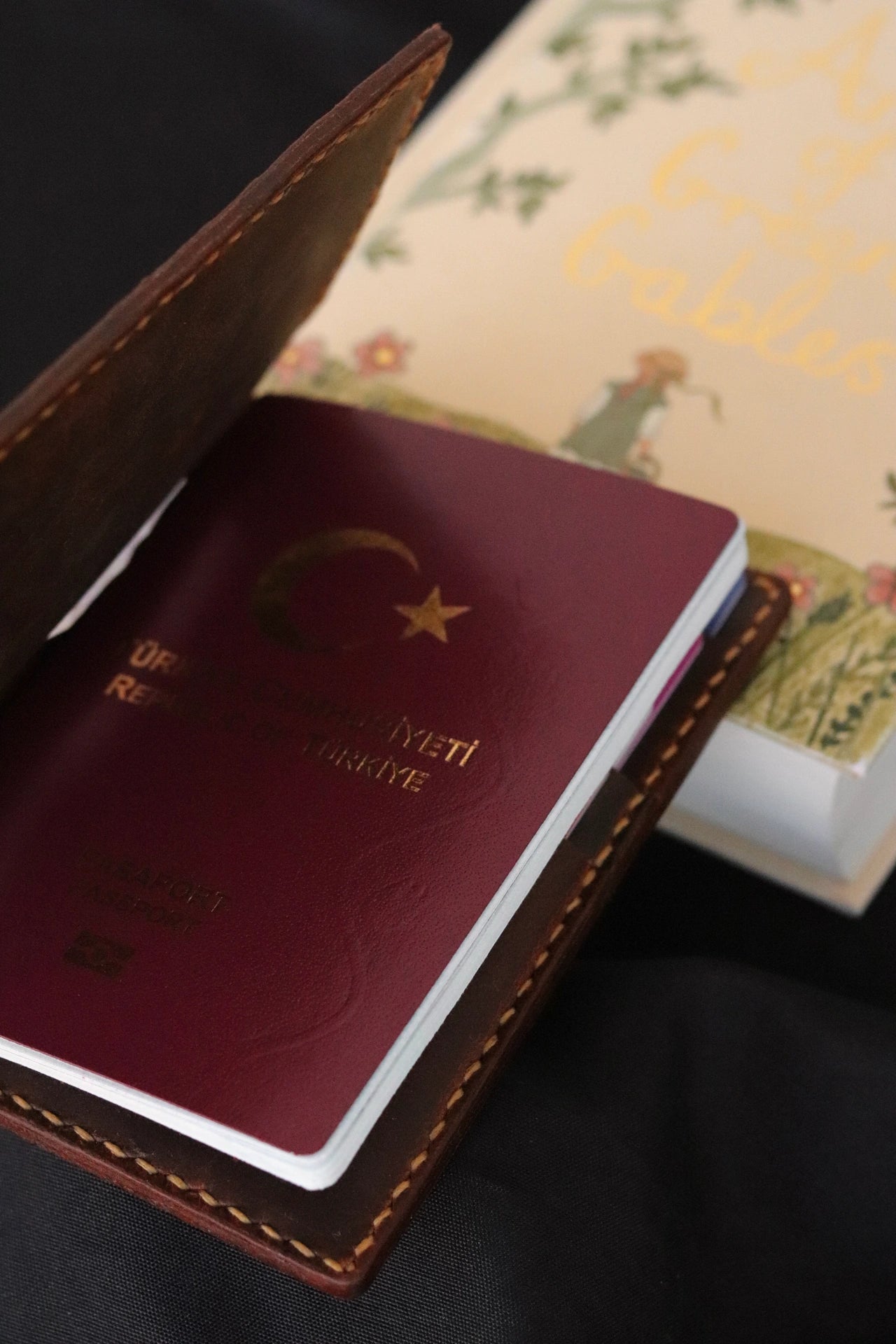 Eterna - Deri Pasaport Kılıfı