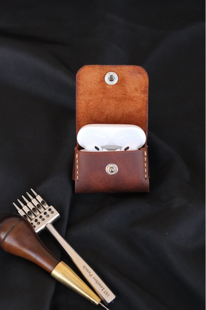 El Yapımı Deri AirPods Kılıfı